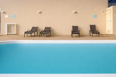 Piscina de imóvel de temporada sob gestão da RIOS em Cabo Frio